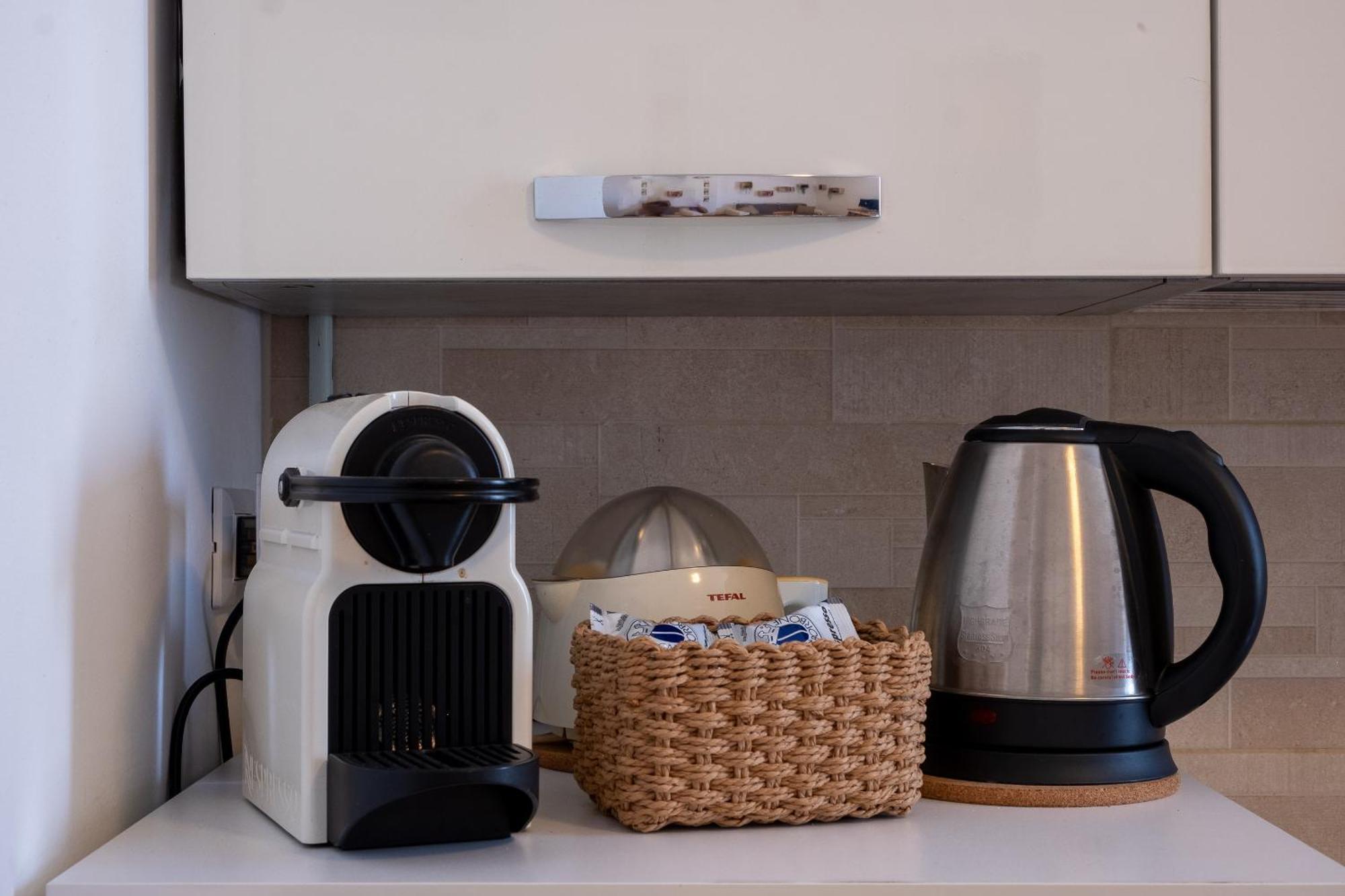 Exclusive Apartment Sansiro 5Minuti - Wifi Free Milan Exterior photo